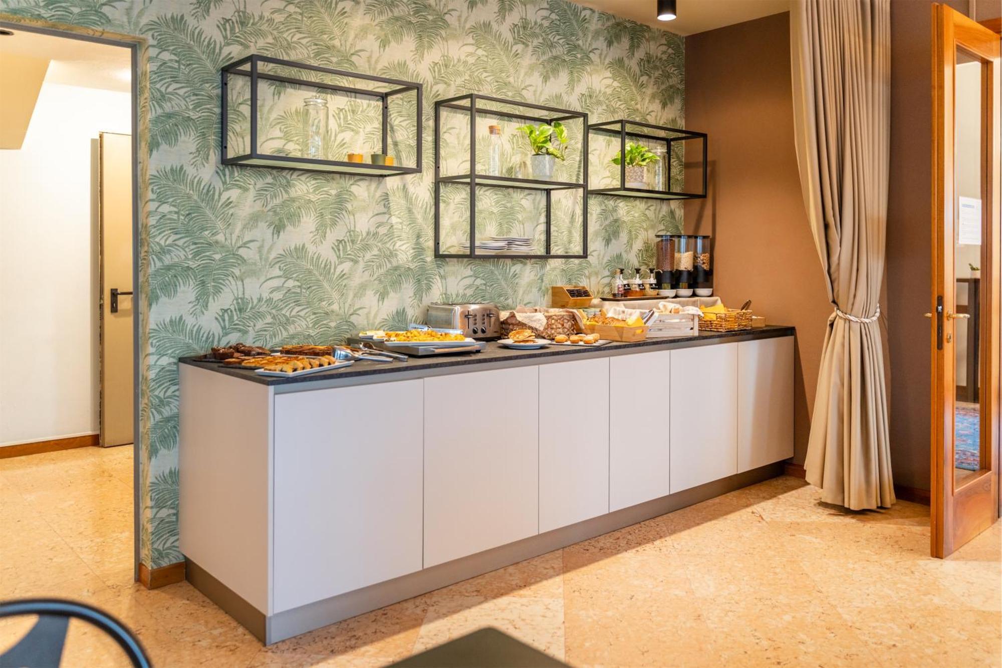 Hotel Al Castello Torri Del Benaco Ngoại thất bức ảnh