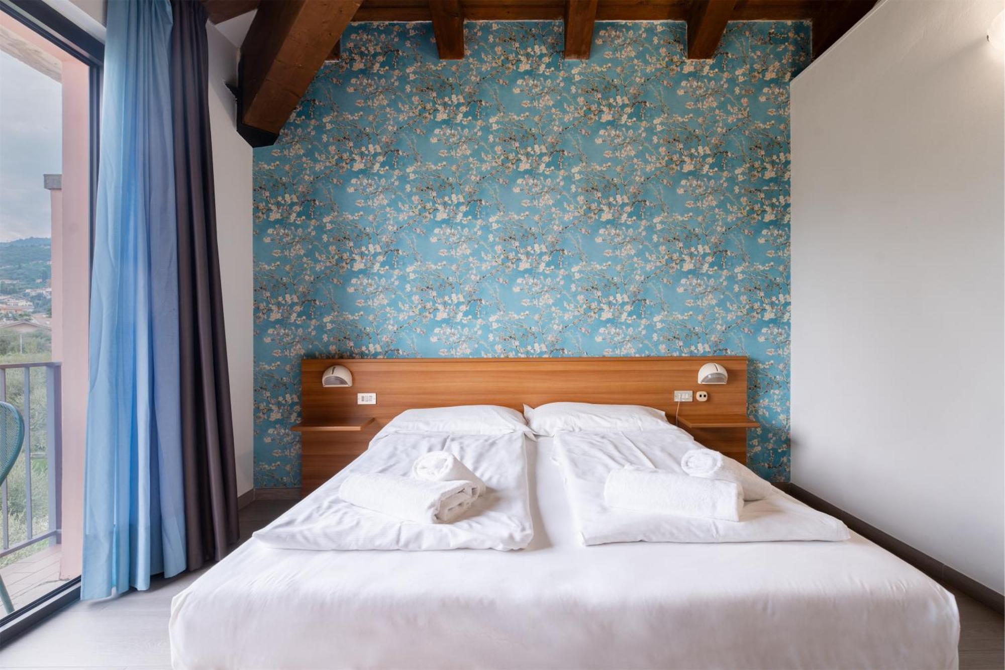 Hotel Al Castello Torri Del Benaco Ngoại thất bức ảnh